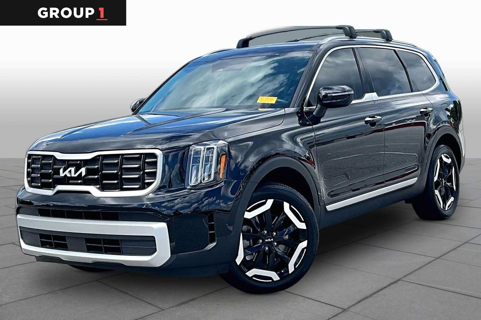 Used 2024 Kia Telluride S w/ S Sunroof Package FWD image 1