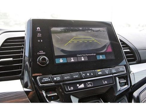 Used 2022 Honda Odyssey Elite image 14