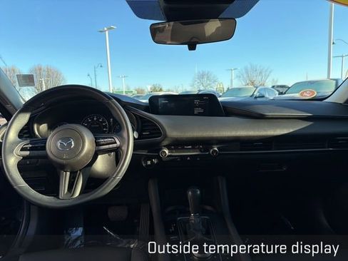 Used 2021 MAZDA MAZDA3 s image 21
