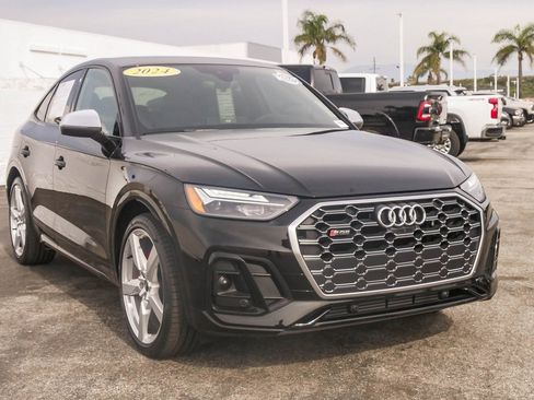 Used 2024 Audi SQ5 Premium Plus w/ S Sport Package image 3