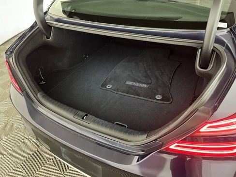 Used 2023 Genesis G70 2.0T image 24