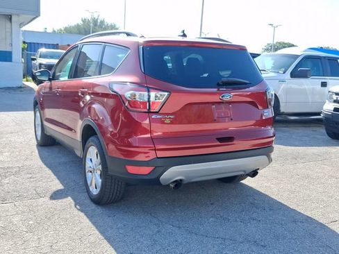 Used 2018 Ford Escape SEL AWD/4WD image 3