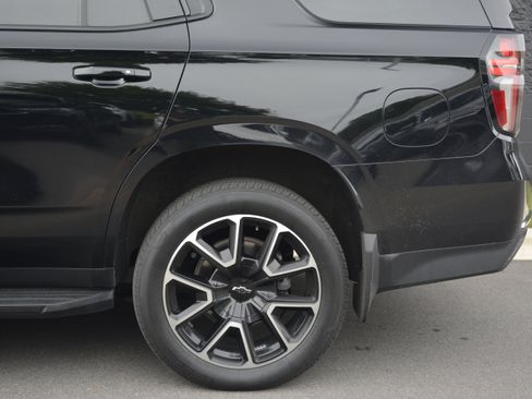 Used 2021 Chevrolet Tahoe RST w/ Luxury Package RWD image 39
