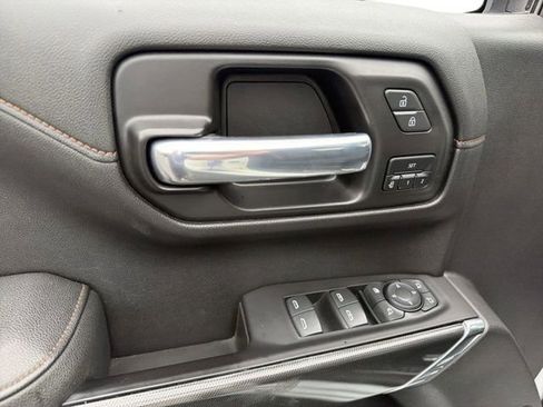 Used 2021 GMC Sierra 1500 AT4 w/ AT4 Premium Package AWD/4WD image 17