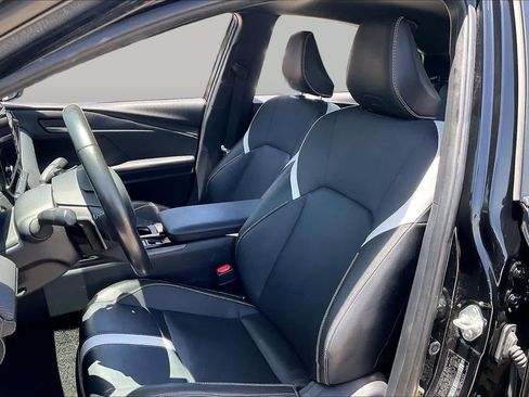 Used 2025 Toyota Camry SE FWD image 8