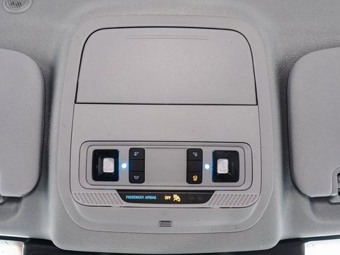 Used 2023 Ford Explorer XLT w/ Equipment Group 202A image 19