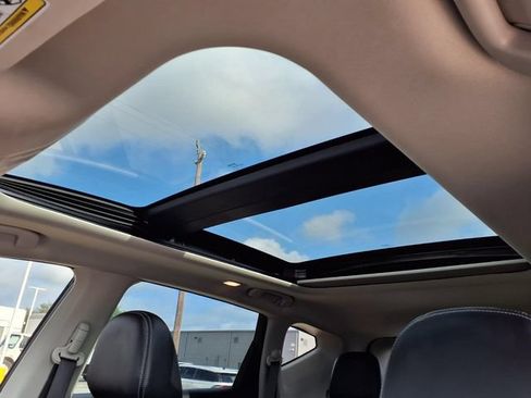 Used 2019 Nissan Murano Platinum w/ Cargo Package FWD image 9
