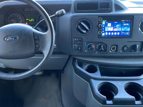 Used 2009 Ford E-350 and Econoline 350 XL image 20