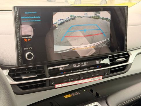 New 2026 Toyota Sienna XLE FWD image 29