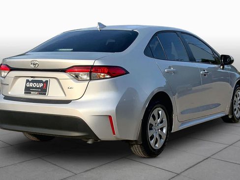 Used 2025 Toyota Corolla LE FWD image 13