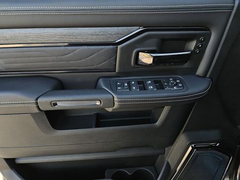 New 2026 RAM 2500 Limited image 17