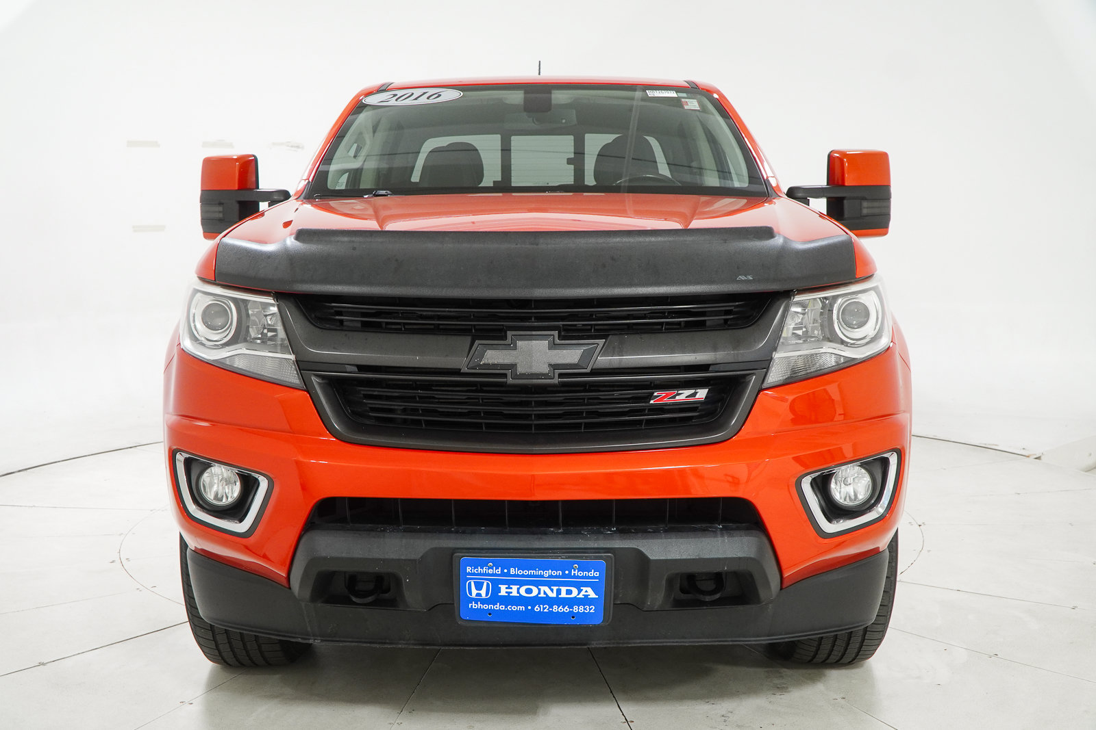 Used 2016 Chevrolet Colorado Z71 AWD/4WD image 2