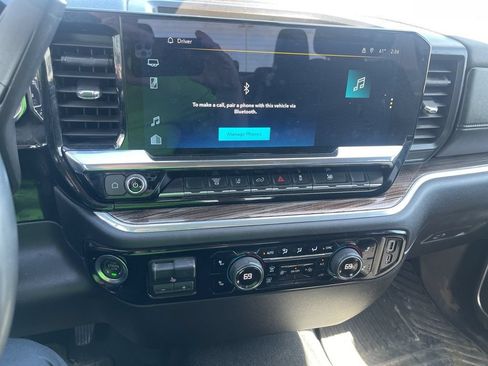 Used 2025 Chevrolet Silverado 2500 LT w/ Convenience Package AWD/4WD image 26