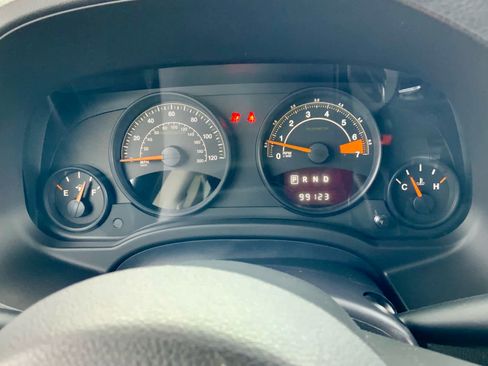 Used 2016 Jeep Patriot Sport w/ Power Value Group image 40