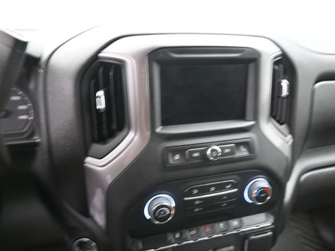 Used 2024 Chevrolet Silverado 2500 Custom w/ Custom Convenience Package AWD/4WD image 15