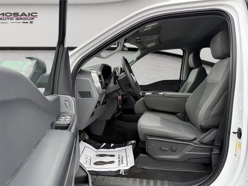 Used 2022 Ford F150 XLT w/ Trailer Tow Package image 19