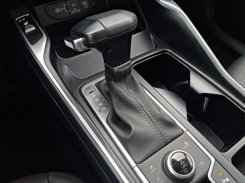 Certified 2025 Kia Sorento S w/ Panoramic Sunroof Package image 15