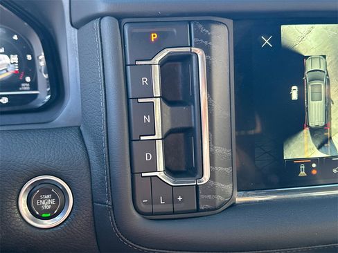 Used 2023 GMC Yukon XL Denali w/ Denali Reserve Package image 33