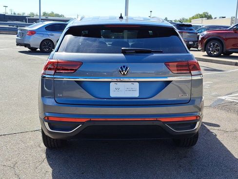 Used 2021 Volkswagen Atlas Cross Sport SE image 4