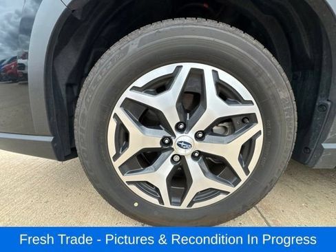 Used 2024 Subaru Forester Premium AWD/4WD image 9