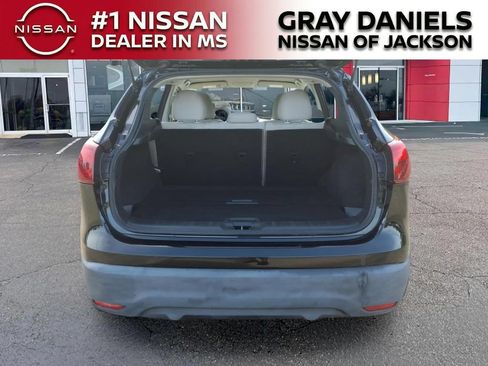 Used 2017 Nissan Rogue Sport SV FWD image 8