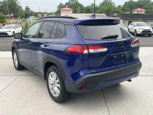Certified 2022 Toyota Corolla Cross LE w/ Black Badges Package (TMS) AWD/4WD image 4