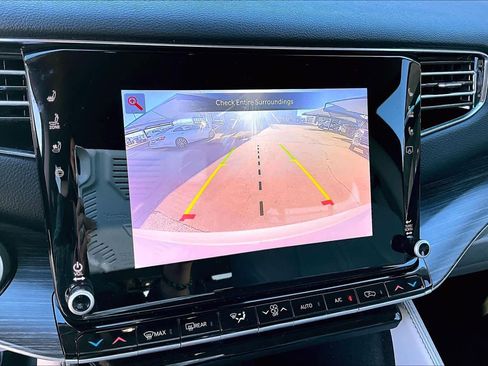 Used 2023 Jeep Wagoneer Series II w/ Flexible Seating Group image 16