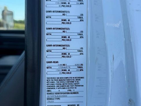 Used 2018 RAM 3500 Tradesman w/ Power & Remote Entry Group AWD/4WD image 16