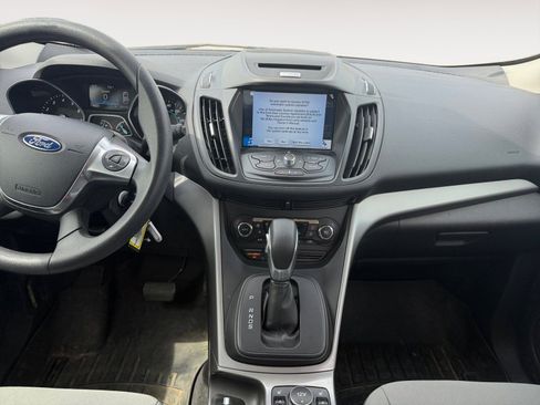 Used 2016 Ford Escape SE w/ Equipment Group 201A FWD image 11