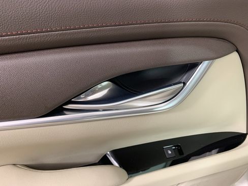 Used 2015 Cadillac XTS Standard image 30