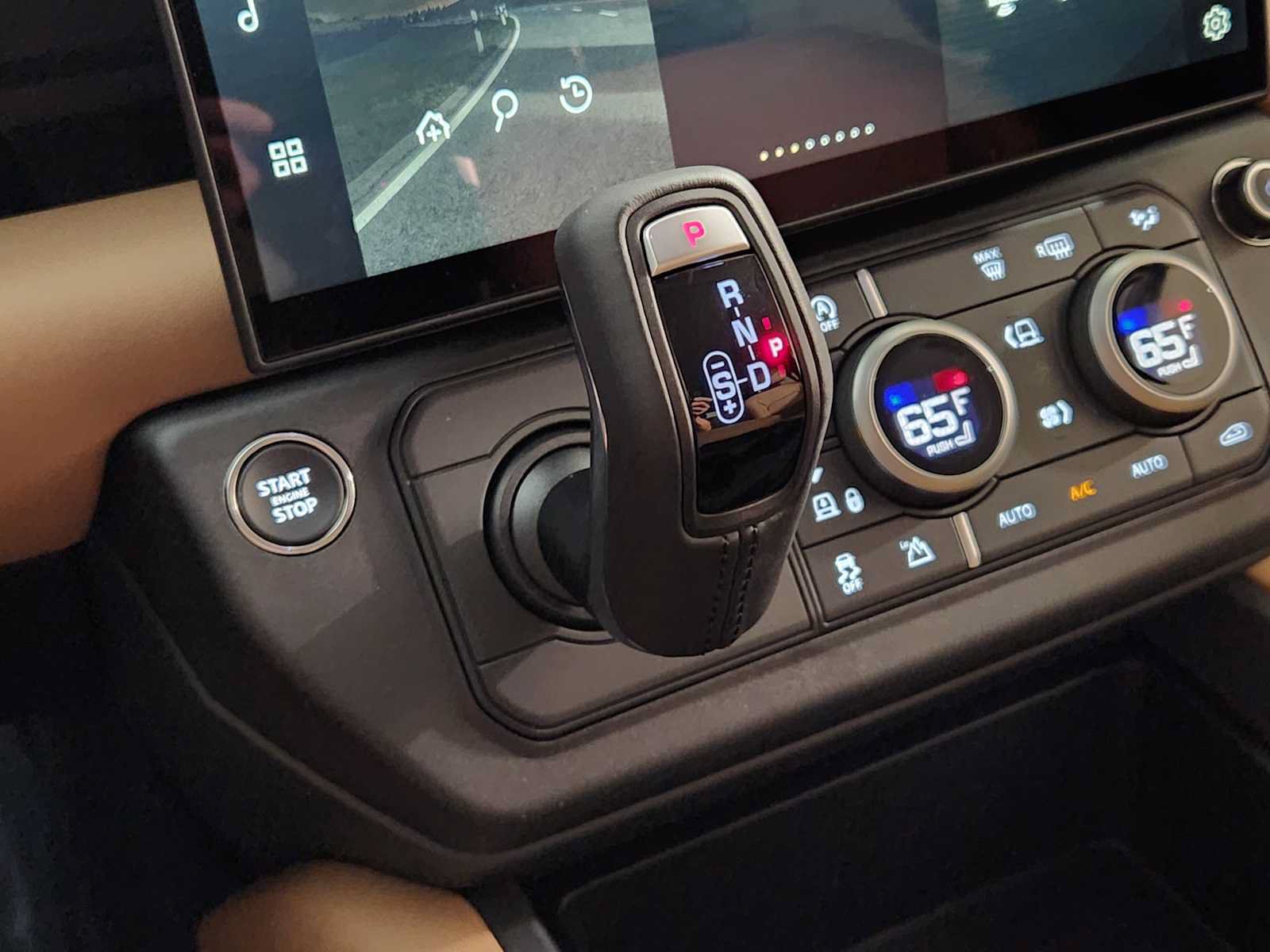 New 2026 Land Rover Defender 110 S AWD/4WD image 18