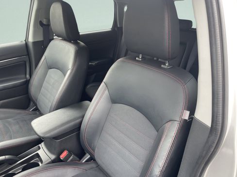 Used 2024 Mitsubishi Outlander Sport SE image 14