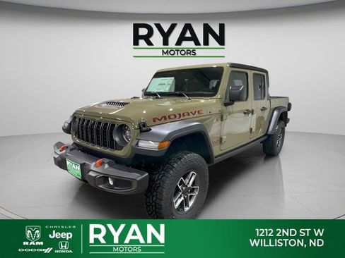 New 2026 Jeep Gladiator Mojave w/ Technology Group AWD/4WD image 5