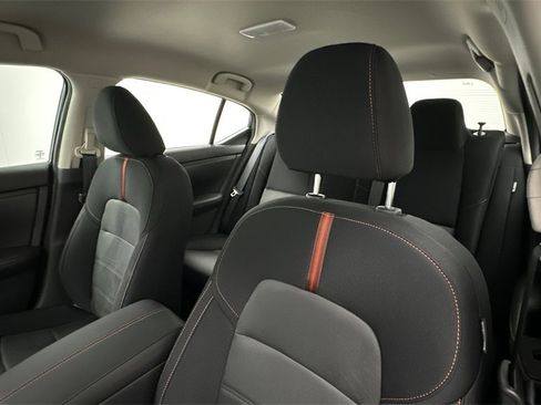 Certified 2023 Nissan Sentra SR image 9