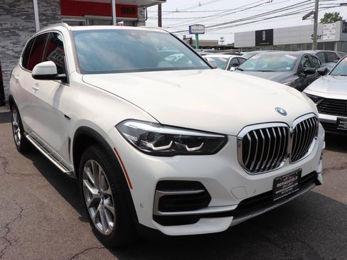 Used 2023 BMW X5 xDrive45e AWD/4WD image 7