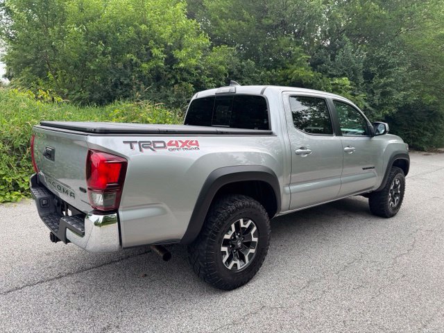 Used 2019 Toyota Tacoma TRD Off-Road AWD/4WD image 5