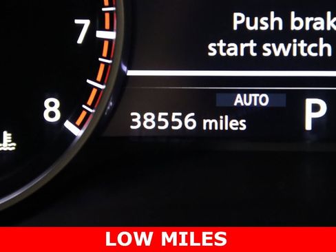 Used 2022 Nissan Pathfinder Platinum w/ Cargo Package image 17