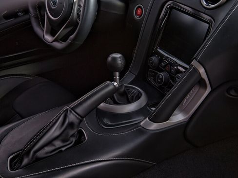 Used 2013 SRT Viper GTS w/ Track Pkg RWD image 36