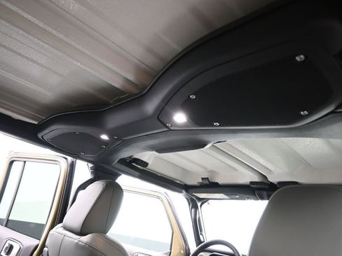 New 2026 Jeep Gladiator Mojave image 24