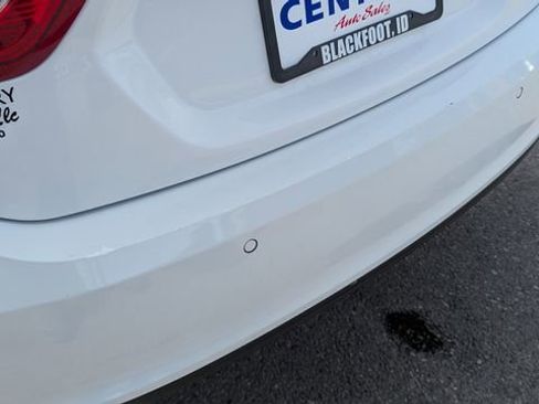 Used 2025 Chevrolet Malibu LS image 13