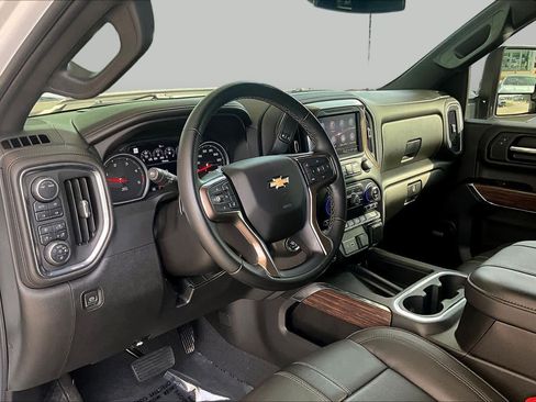 Used 2023 Chevrolet Silverado 2500 High Country w/ Safety Package II AWD/4WD image 16