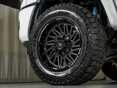 Used 2024 RAM 2500 Big Horn w/ Off Road Package image 54