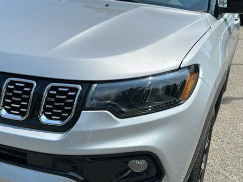 Certified 2024 Jeep Compass Limited w/ Sun and Sound Group AWD/4WD image 7
