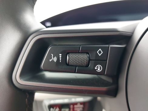 Certified 2022 Porsche Taycan 4S AWD/4WD image 19