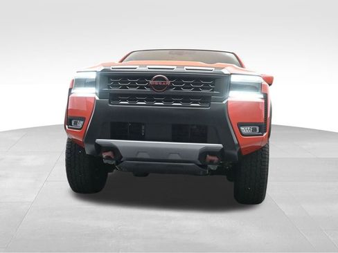 Used 2025 Nissan Frontier PRO-4X AWD/4WD image 16