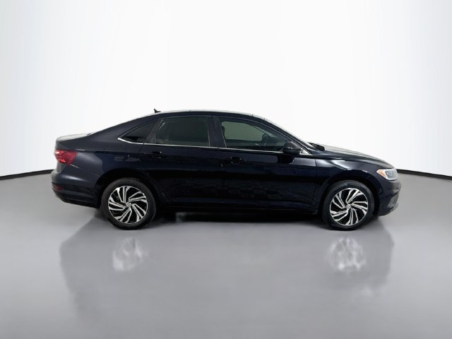 Used 2021 Volkswagen Jetta SEL FWD image 11