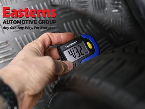 Used 2023 Tesla Model 3 Standard Range image 23