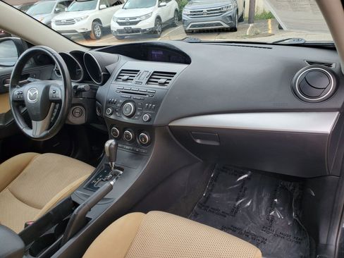 Used 2012 MAZDA MAZDA3 s Touring FWD image 25