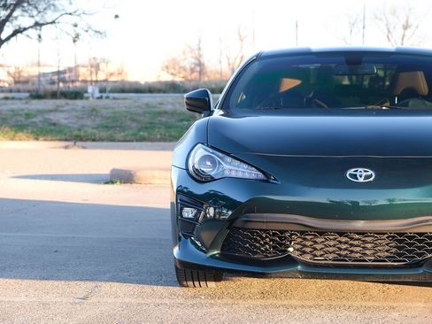 Used 2020 Toyota 86 image 4