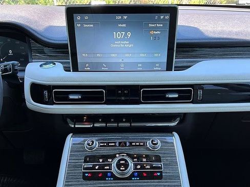 Used 2020 Lincoln Aviator Black Label w/ Dynamic Handling Package AWD/4WD image 39